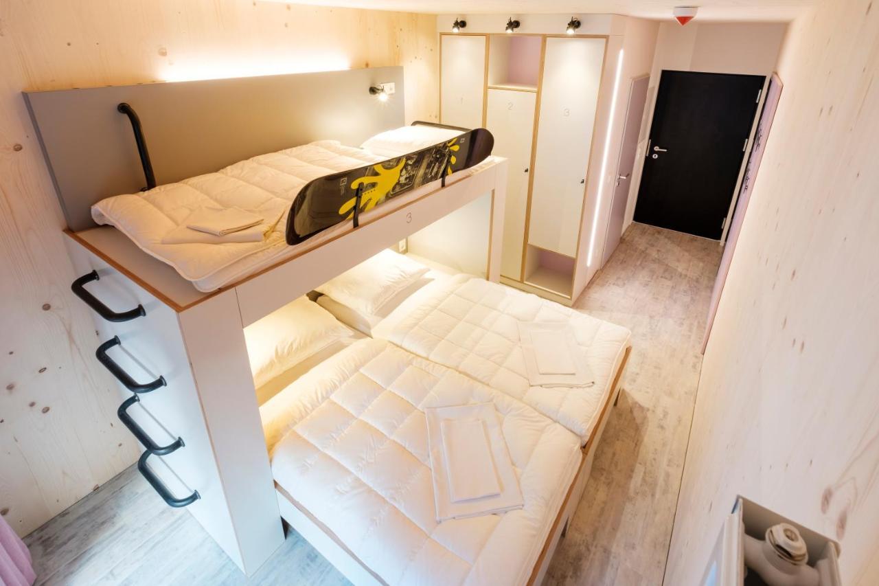 Oberstdorf Hostel Bagian luar foto